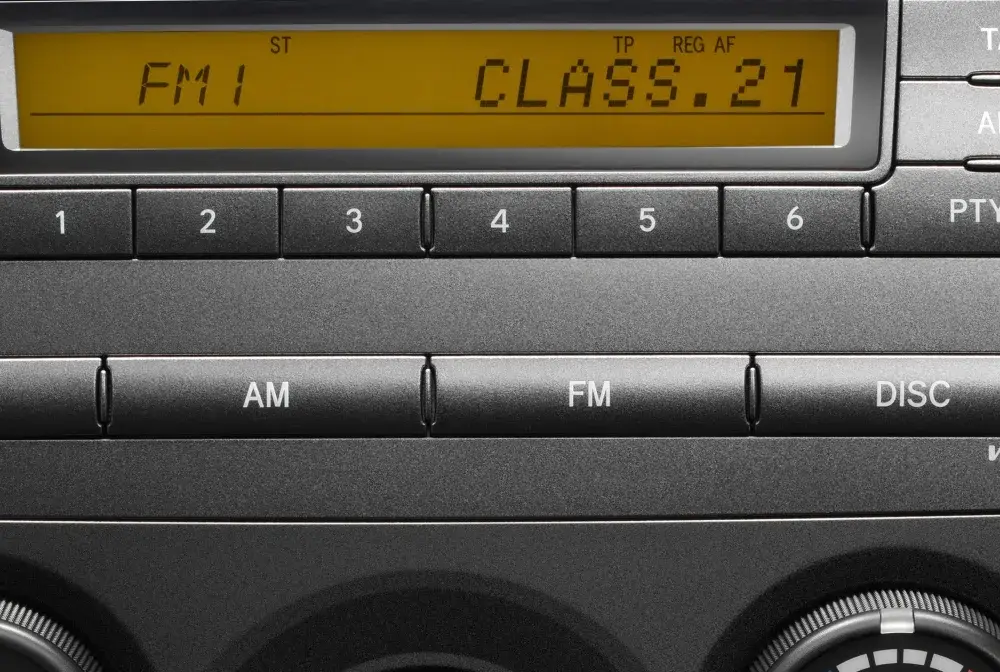 Jak wyłączyć radio kierowców w samochodzie - proste kroki i porady