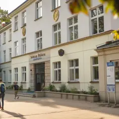 Szkoła Benice: Opinie o szkole w Benicach - warto czy nie warto?