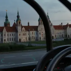 Jakie kategorie prawa jazdy potrzebuje kierowca w Poznaniu? Rady