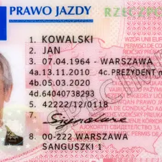 Zdjęcie do prawa jazdy w okularach czy bez - co musisz wiedzieć?