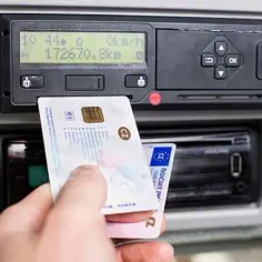 Kto odpowiada za odczytanie karty kierowcy i jakie są konsekwencje?