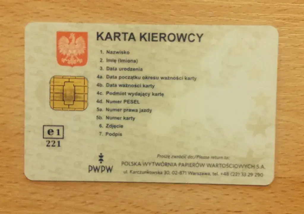 Zdjęcie Jak przedłużyć kartę kierowcy i uniknąć problemów z ważnością