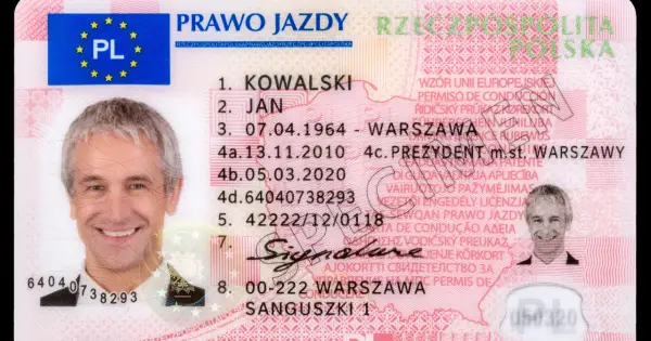 Zdjęcie do prawa jazdy w okularach czy bez - co musisz wiedzieć?
